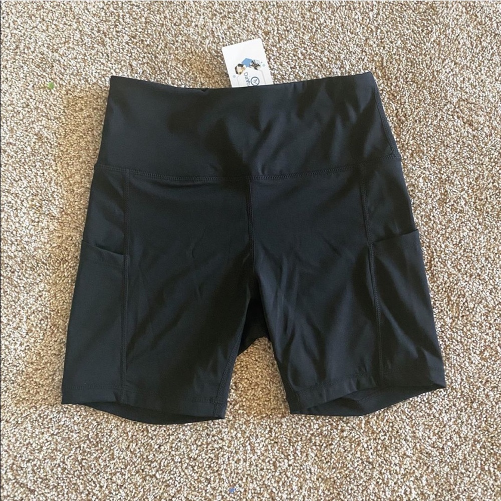 black athletic biker shorts with side pockets